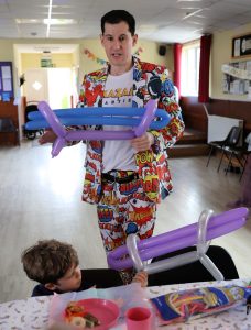 Balloon modelling for parties